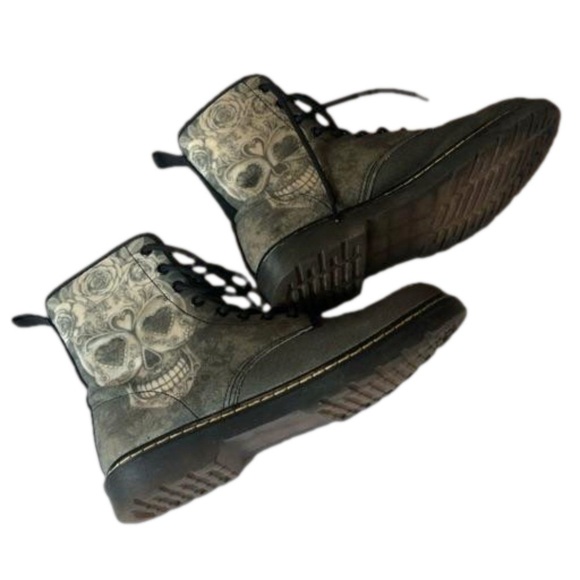 Unisex unbranded green sugar skull combat boots. Women Sz 11. Men Sz 8.5. Goth - Picture 5 of 9